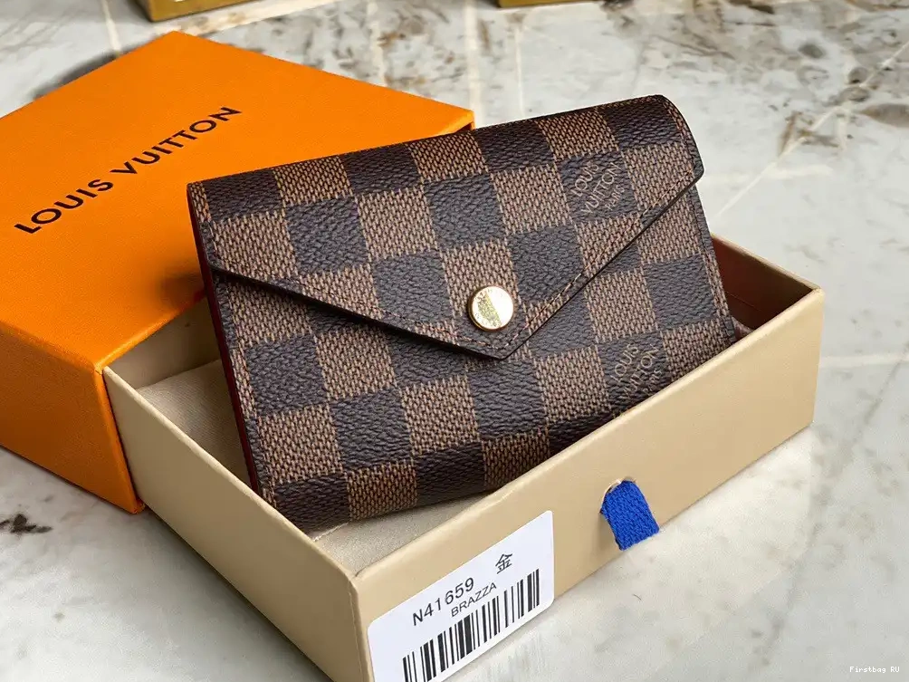 First bag Wallet Vuitton VICTORINE Louis 0702